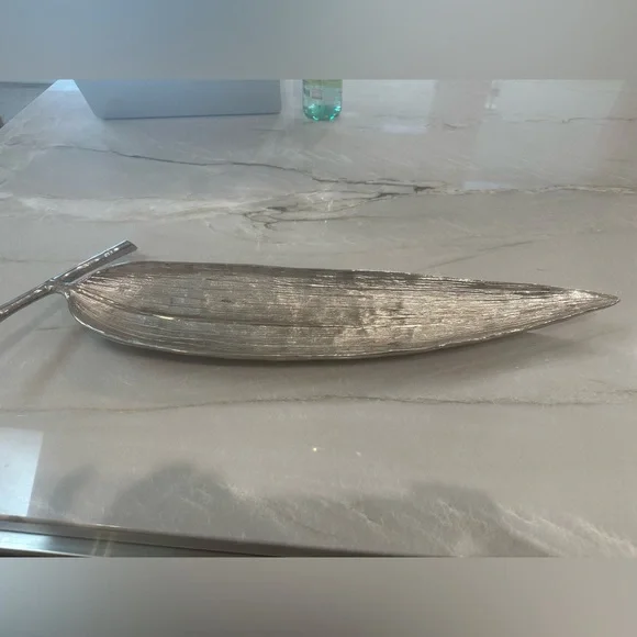 Michael Aram Medium Bamboo Leaf Tray/Platter 23” - Picture 3 of 6